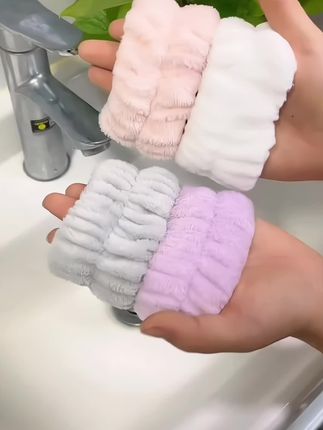 #手腕带 #洗脸手腕带 #居家好物 #浴室好物 #洗脸手腕带洗脸再也不会打湿衣袖