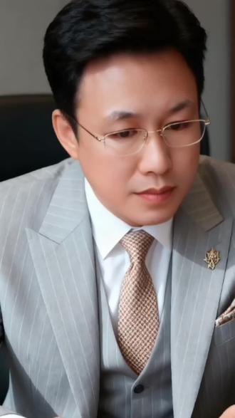 唐三妹老家突发大火,家中现金7.8万被烧毁 #阿刚洞察 #唐三妹 #财产损失 #突发事件 #传递正能量