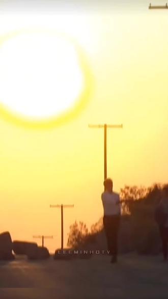 加州日落下十八岁的金叹#继承者们 #李敏镐