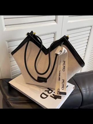 这个价格真心太值了#大容量托特包  #新款包包 #单肩托特包 #结实耐用  #大容量帆布包