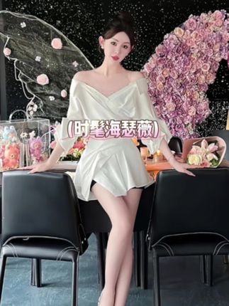 余潇潇《时髦海瑟薇》层次设计褶皱假两件拼接烫钻薄纱不规则连衣裙#早秋女神穿搭 #优雅气质 #精致穿搭 #爱了爱了 #入秋穿搭
