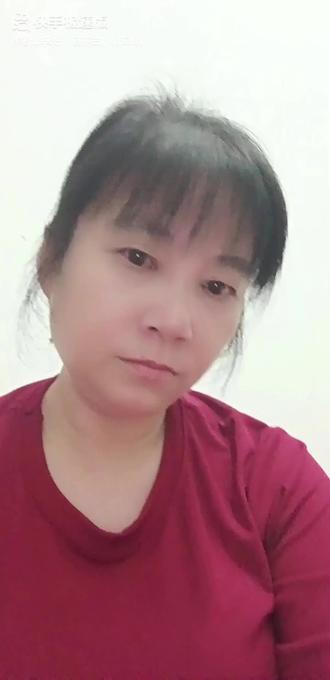 今晚头好痛,不知道明晚还能上班不,别人痛有人陪伴着,而我只能靠自己