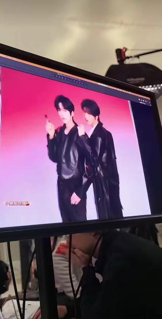 老板探班然后一起逛买逛买,超开心呢🤭#工作日常记录 #帅就完事了 #帅气逼人组合#黄星#邱鼎杰
