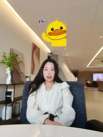 #辛芷蕾威尼斯影后 #文化出海 #短剧投放
🔥家人们!辛芷蕾杀疯了!威尼斯影后直接把中国文化甩出圈!这不是偶然,是中国文化出海的全面爆发!
🌟短剧出海收入暴增4倍!2025年Q1全球内购近7亿美元,《Evil Bride vs CEO’s Secret Mom》这类强情节短剧让老外熬夜追剧,《念念无明》在东南亚直接把古风CP刻进DNA!🔥
🎬电影市场更是炸场!《哪吒之魔童闹海》北美票房破2000万美金,马来西亚直接登顶年度票房冠军,东方奇幻美学彻底征服老外!更绝的是《日挂中天》用南方小城烟火气拿下威尼斯,辛芷蕾的东北口音粤语台词,把文化碰撞玩出了新高度!
💎中国文化IP直接杀穿国际市场!敦煌文创在香港授权展签下百余项合作,九色鹿盲盒在海外卖到断货;故宫口红全球热销,把千里江山图涂在老外嘴上;《超级飞侠》覆盖100多国,乐迪成了全球小朋友的童年偶像 !
📈资本嗅觉最敏锐!星辉娱乐Q2营收暴涨130%,IP概念股一路飘红,市场用真金白银投票:中国文化内容就是硬通货!从《黑神话:悟空》的技术破圈,到电竞入亚的全民狂欢,中国文化正用"内容+科技"双引擎狂飙!
这就是中国文化出海的黄金时代!短剧用节奏征服,电影用美学破圈,IP用创意圈粉,资本用数字撑腰!广东87条政策直接开道,腾讯、奥飞这些巨头带头冲锋,连漫威都来抢着合作!
🔥中国文化出海,未来可期!下一个破圈的,可能就是你手里的国货、手机里的短剧、电影院的新片!关注我,见证中国文化席卷全球的每一步!🚀