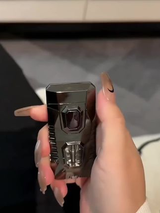 创意新奇的2025年新款打火机,个性防风蓝焰直冲三款都有#好物推荐🔥 #强烈推荐 #创意 #日常分享 #打火机