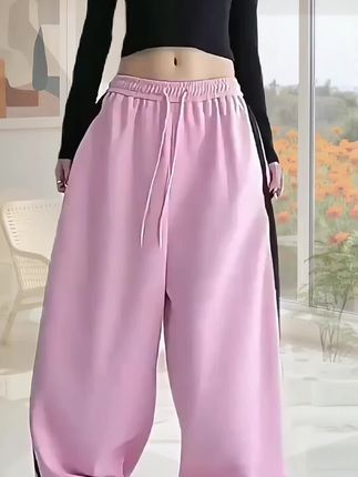 #早秋通勤出游穿搭一起拿捏 #通勤穿搭万能配色公式  #早秋穿搭三分钟出门不是梦 #显高显瘦显腿长 #谁穿谁好看系列