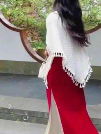 超好看的旗袍披肩#披肩 #旗袍 #国风 #谁穿谁好看 #新中式穿搭