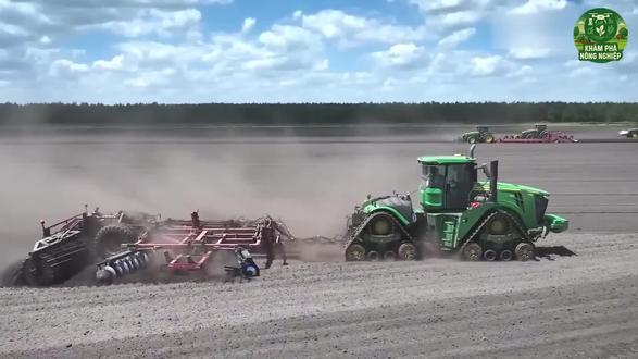 农业高科技揭秘:机械化收割百万吨农作物,效率翻倍产量暴涨