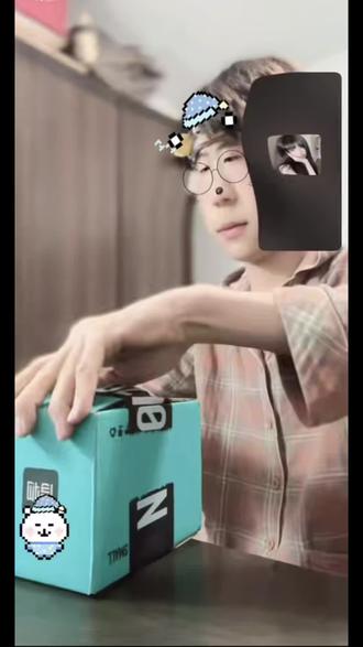 这一刻我是幸福的 感谢我的女朋友送我的#zippo 热恋之翼 我好开心 愿我们未来幸福@hello