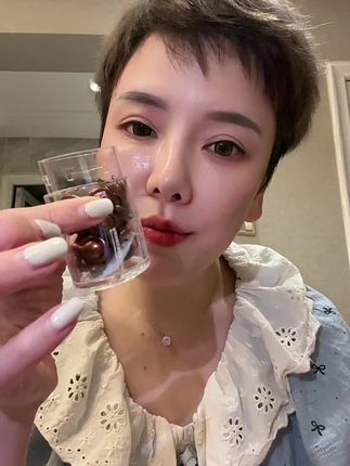一天一颗第二天就像剥了壳的鸡蛋,一点不夸张,全绿标成分就是孕妇都可以放心用的#好皮肤养出来