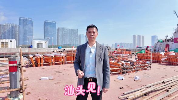 2026年汕头内海湾烟花船己经全部到位将于2月18日正月初二20点如约而至,焰火规格国内之最9艘巨舰如银龙破浪一字贯海加上10000架无人机将在大年初二晚上为市民游客带来一场视觉盛宴#汕头 #汕头烟花 #汕头迎春大型焰火晚会 #广东dou知道 #全国