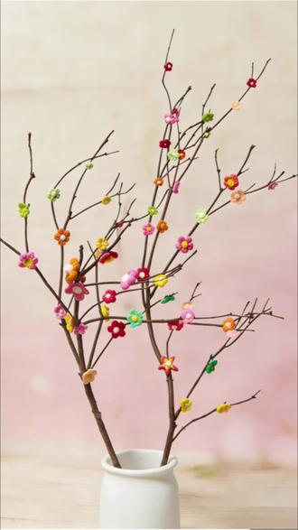 枯木逢春/彩泥手工花朵真的好做,想听听你们的意见?#彩泥 #真实生活记录 #花朵手工制作 #彩泥手工 #枯木逢春 @DOU+小助手