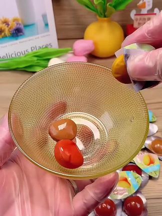 家人们,快看!我发现了一款超级好吃的鹌鹑蛋#鹌鹑蛋 #小零食 #追剧小零食 #奥派短视频直播大赛