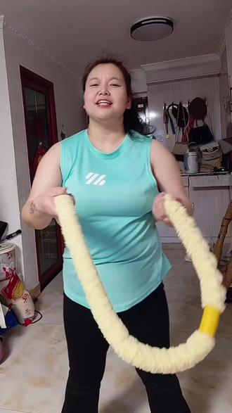 轻松甩掉小肚子!软呼啦圈教程来啦,简单易学,在家也能高效瘦身。你学会了吗?💪 #软呼啦圈 #呼啦圈转起来 #呼啦圈瘦身