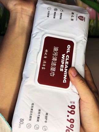 像厨房湿巾这种消耗品,就选这又大又便宜的!揶之盾这款#厨房清洁湿巾每包80抽,纸张又大又厚实!超好用#厨房好物 #清洁湿巾