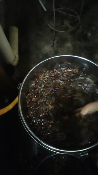 半夜三更加班做仙人粄🥱