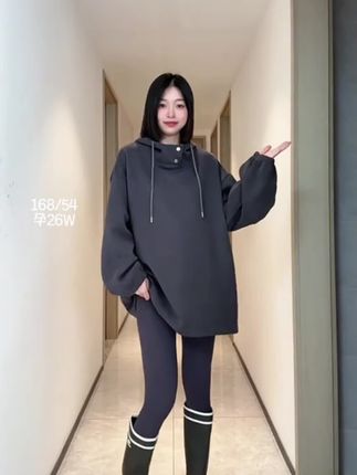 一胎二胎都在穿这款#鲨鱼裤,弹力超大,不勒肚子不勒腿,而且还不掉裆,关键随便搭个上衣都好看,真心不错!#孕妇#孕妇鲨鱼裤#孕妇裤