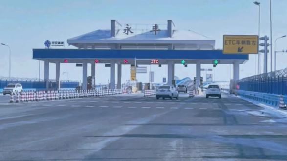 #乌尉高速公路#网红隧道#天山胜利隧道