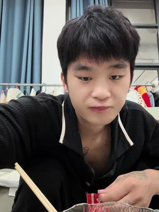 这大晚上的谁能顶得住这样诱惑呀#内容太过真实 #日常vlog #原创 #记录真实生活 #鸭板肠