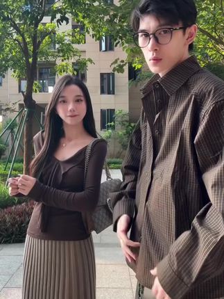 #高级感穿搭 #张予曦毕雯珺真的拍了红裙抱 #赵露思直播怼黑评 #赵露思 #许凯公主抱