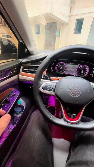 大众车新车提回来有很多隐藏功能可以打开,只需要一个盒子自己就可以操作,不想用还能恢复,刷出来的隐藏好看又实用!#大众刷隐藏 #迈腾 #帕萨特 #速腾 #朗逸plus