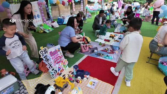 欢迎来到跳蚤市场 #幼儿园摆摊活动 #儿童创意集市 #学校跳蚤市场义卖活动 #儿童义卖市集 #儿童跳蚤市场摊位牌