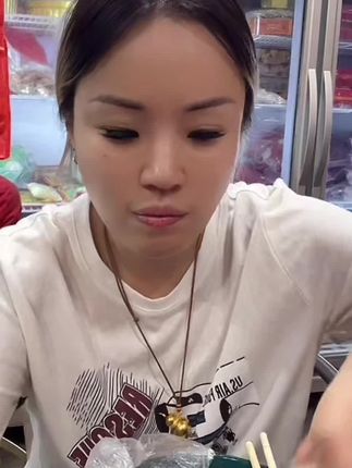 哆头螃蟹姐推荐呛蟹咸蟹,满满的红膏,配稀饭干饭简直不要太美味了!一斤118,两斤199炸!#咸蟹 #好吃到爆