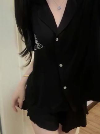 法式高级感莫代尔睡衣女款夏季甜美烫钻KT猫短袖短裤家居服两件套#谁穿谁好看 #爆款热卖中 #洋气减龄 #时尚穿搭 #好物推荐🔥