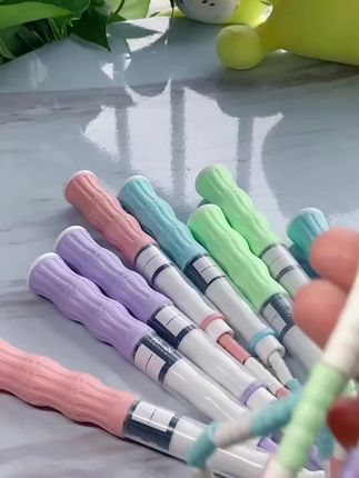 一款真正适合初学者的#竹节跳绳,一年级必备,不过一年级才开始练,肯定是当不上王者了,王者一般4岁就会跳了#运动 #跳绳 #竹节跳绳 #儿童运动 #学生跳绳 @DOU+上热门 @DOU+小助手 @巨量千川