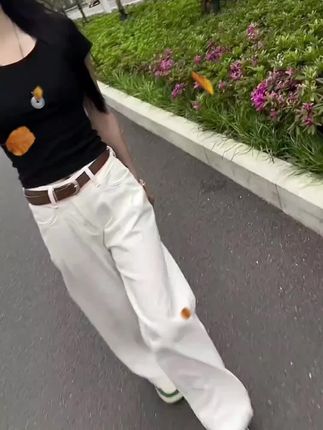 #穿搭 #显瘦牛仔裤 #百搭裤子 #穿搭分享