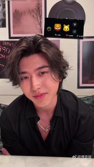 雪人是你也是我#蔡徐坤 #蔡徐坤ikun #蔡徐坤直播 #蔡徐坤mv