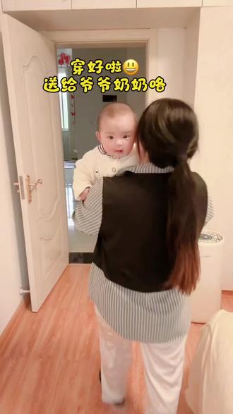 奶瓶尿布里,藏着妈妈的星辰大海🌌
宝宝还晚上不到7点就睡了,还能追追喜欢的国漫,有没有和我追同一部国漫的麻麻😃😃😃