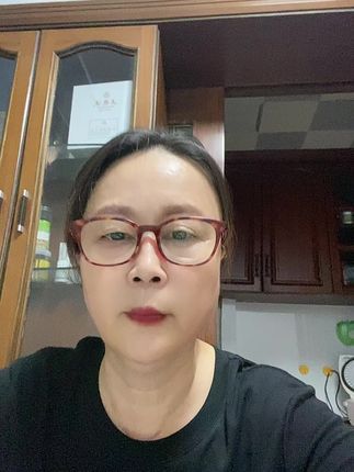 #云南石林人参果,新鲜水果树熟黄肉大果皮薄肉厚,清香多汁,这个品种真的很好吃,是真宗的树熟人参果,里面有丰富的维生素和氨基酸,现在活动价喜欢的朋友点小黄车下单吧!