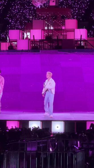 果然我们大呲花是最受宠的#汪苏泷演唱会 #明日世界演唱会