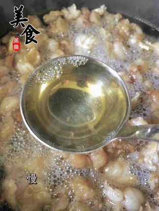 熬猪油的快乐谁懂啊!又香又细无腥味,炫饭魂直接觉醒~#熬猪油 #熬猪油教程 #猪油拌饭 #你吃过吗 #强烈推荐