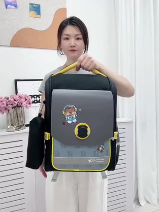 2025款小学生书包男女1-3-6年级大容量轻便减负护脊儿童双肩背包#儿童双肩包#儿童双肩背包#小学生书包#学生书包 #大容量书包推荐