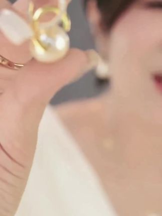 这是某明星同款,按原版精心打造,懂行的姐妹一看标志就知道,戴上尽显温柔优雅,气质满满!#珠宝首饰 #美出高级感 #优雅气质