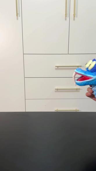 鸡蛋拖别扔,手把手教你把它变成可爱的盖瑞蛇
#疯狂动物城 #疯狂动物城手工 #手工diy #粘土手工 #亲子手工