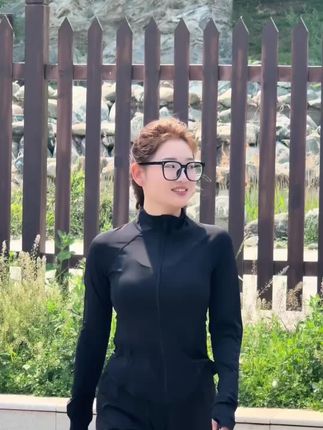 夏季UPF50+大码防晒衣女瑜伽运动修身外套薄款防紫外线冰丝凉感#外套穿搭 #修身显瘦 #防晒 #防晒衣 #运动外套