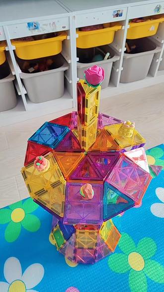 这个塔搭的真有创意,我都不敢动#磁力片