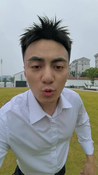 快去给对象发红包 今天微信红包可以发520,给ta惊喜,仅限今天一天
#发红包 #520 #微信红包 #惊喜红包 #红包520