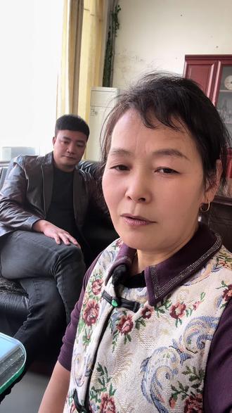 丫头的舞台日子订好啦,朱老板还说另外有惊喜#记录生活