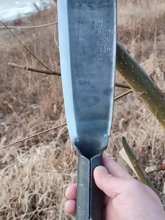 齐头柴刀加厚锰钢锻压砍柴劈柴农用砍树户外家用锋利砍割刀#高性能实用工具 #砍柴刀 #劈柴 #实用工具