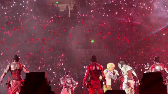 #薛之谦万兽之王演唱会 现场内场B区第一排中间 视角 念live