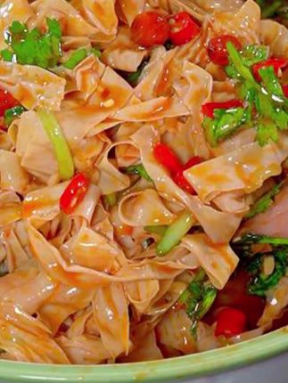 达福集山东豆皮丝蛋白肉人造肉工厂大豆制品素肉#豆皮#超便宜超划算 #优质农产品 #老人小孩都爱吃 #快来一起尝个鲜