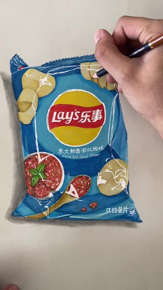 看一下你画的薯片是不是可以骗过所有人的眼睛,看视频教学,让你画的画也特别逼真#跟着博主学画画 #创作者中心 #创作灵感 #绘画 #绘画过程