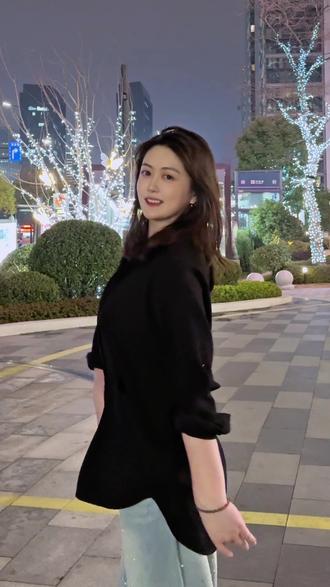 在中国,我们不说想你…我们说#萧山 #新年舞蹈 #在中国 #萧山舞蹈#真实生活记录