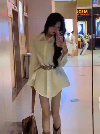 #打开美好生活 #显高显瘦显腿长 #可爱的人总是发现可爱的事 #高级感穿搭 #张予曦毕雯珺真拍了红裙抱