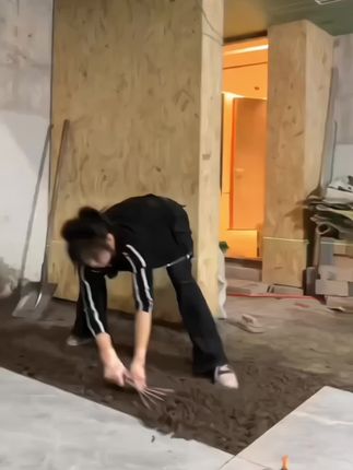 加长耐用小耙子不锈钢钉耙贴地砖泥瓦工具铺砖辅助找平器刮抹灰器#瓦工工具 #高效率五金工具 #贴砖 #平灰小耙子,