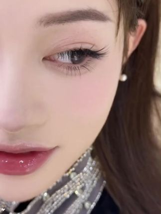 #美出高级感 自带眼线的狐系睫毛来啦!清冷又纯欲~破碎感拉满!真的太美了!#假睫毛 #睫毛分享 #在抖音入手的好东西